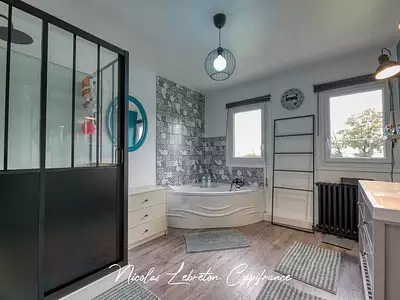 Maison, 187 m²