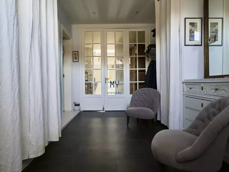 Maison, 169 m²