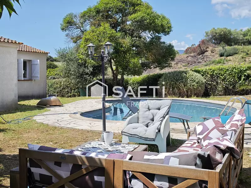 Maison, 159 m²