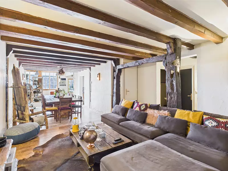 Maison, 330 m²
