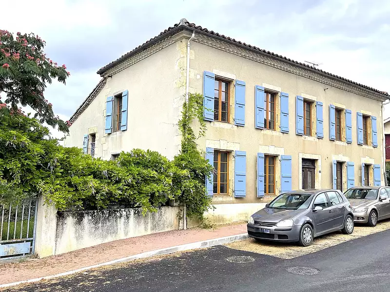 Maison, 236,7 m²