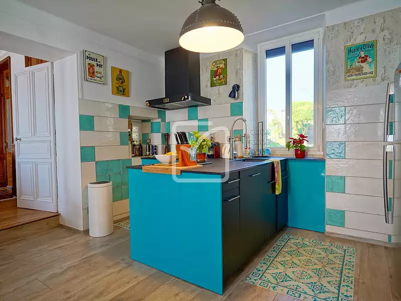 Maison, 310 m²