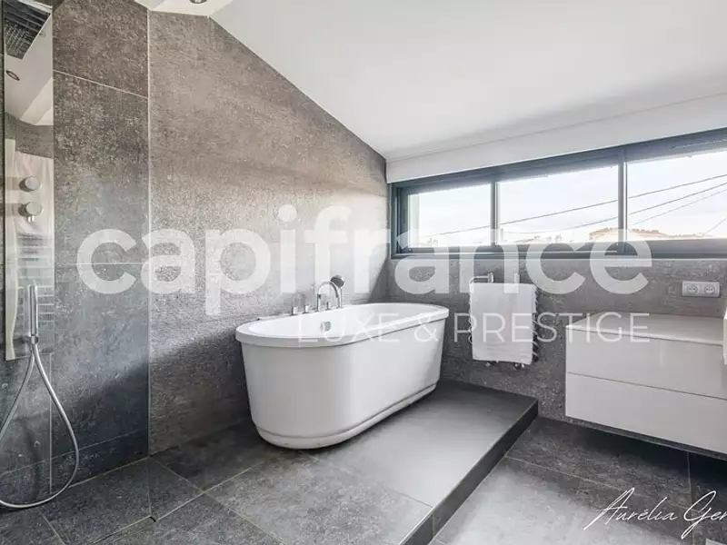Maison, 170 m²
