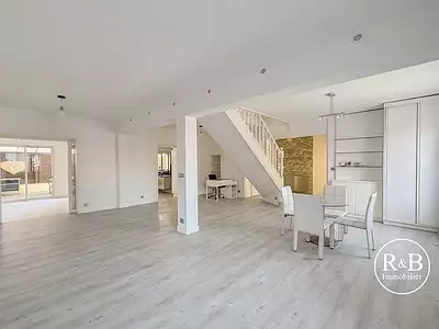 Maison, 207 m²