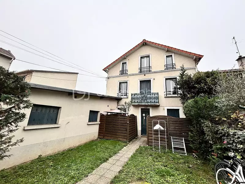 Immeuble, 355 m²