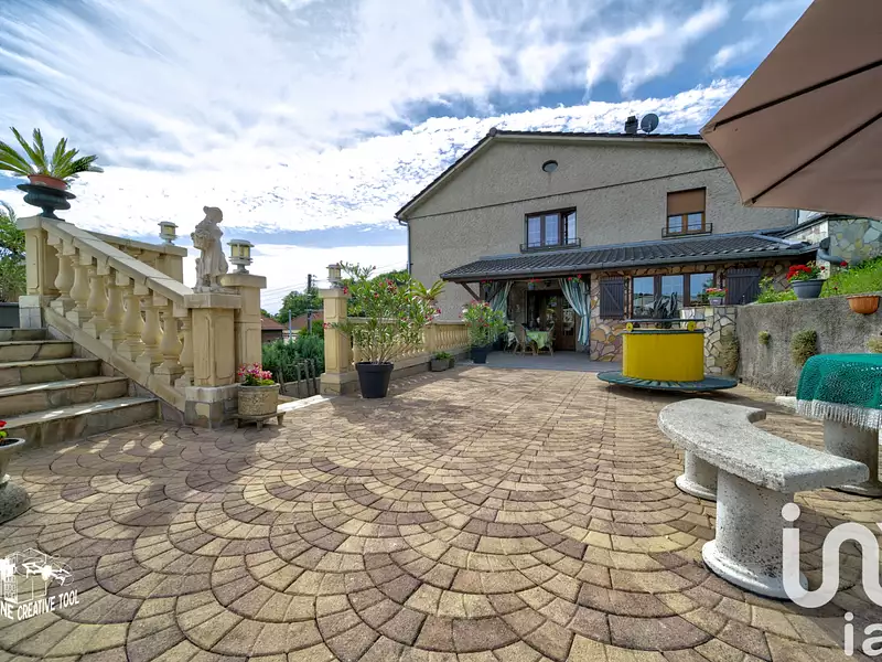 Maison, 251 m²