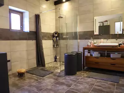 Maison, 240 m²
