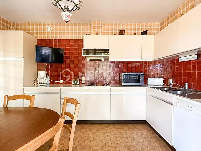 Maison, 180 m²