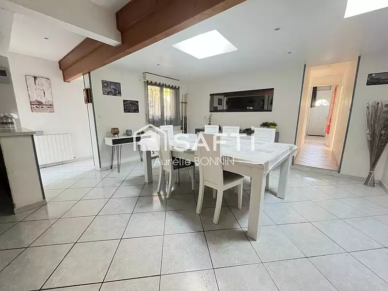 Maison, 145 m²