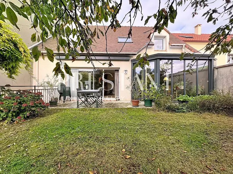 Maison, 267,07 m²