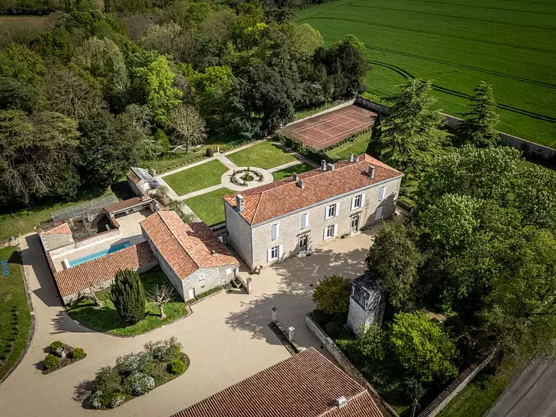 Maison, 400 m²