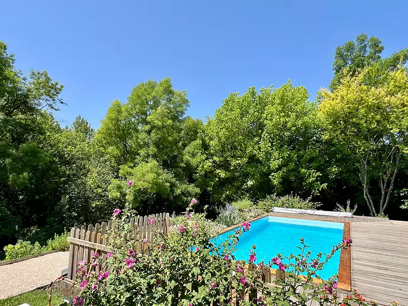 Maison, 246 m²