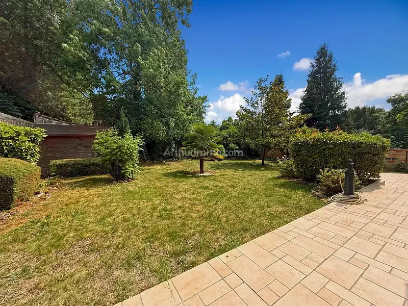 Maison, 261 m²