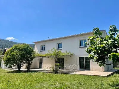 Maison, 176,94 m²