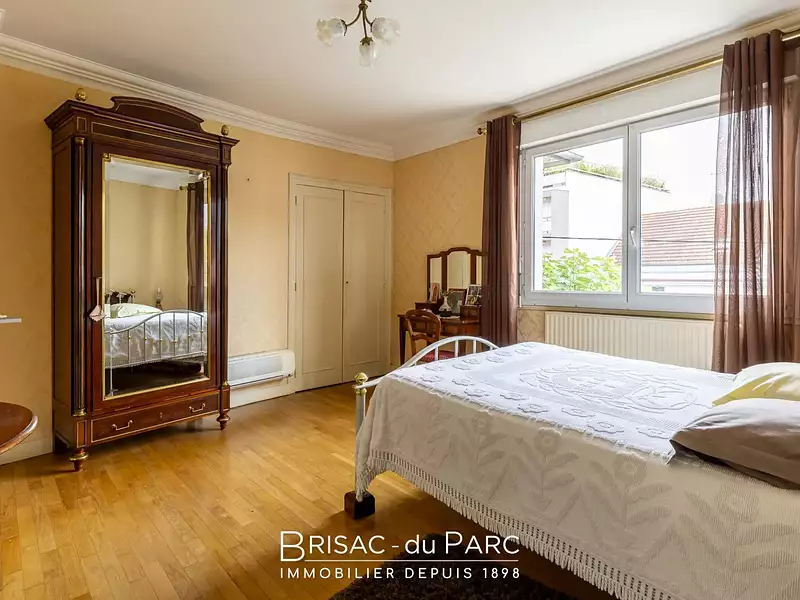 Maison, 185 m²