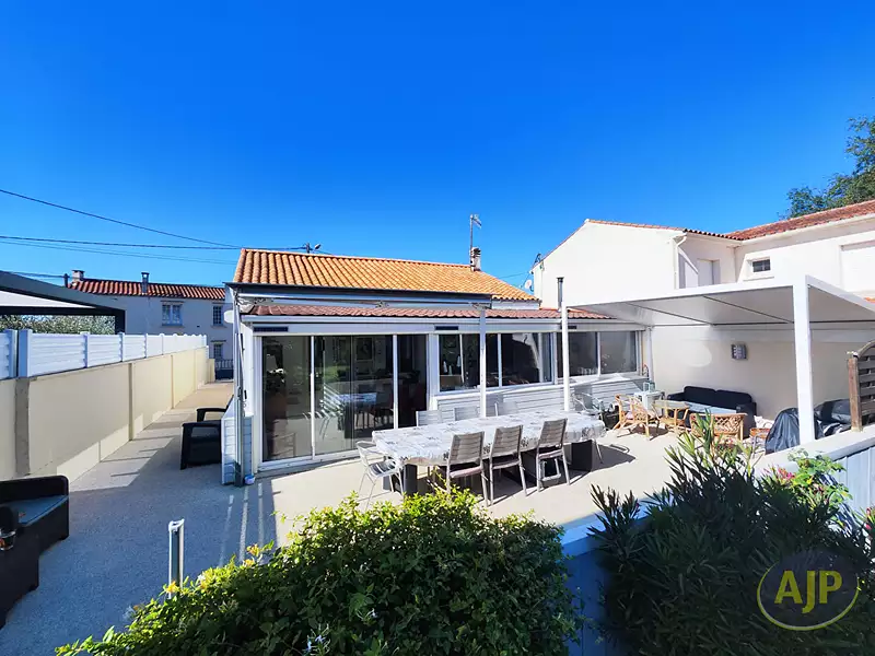 Maison, 94 m²