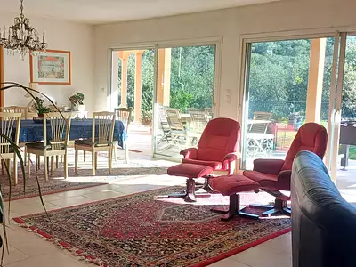 Maison, 261 m²