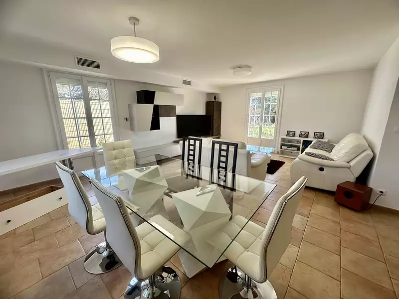 Maison, 146 m²