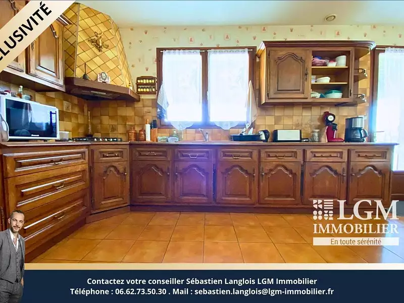 Maison, 169 m²