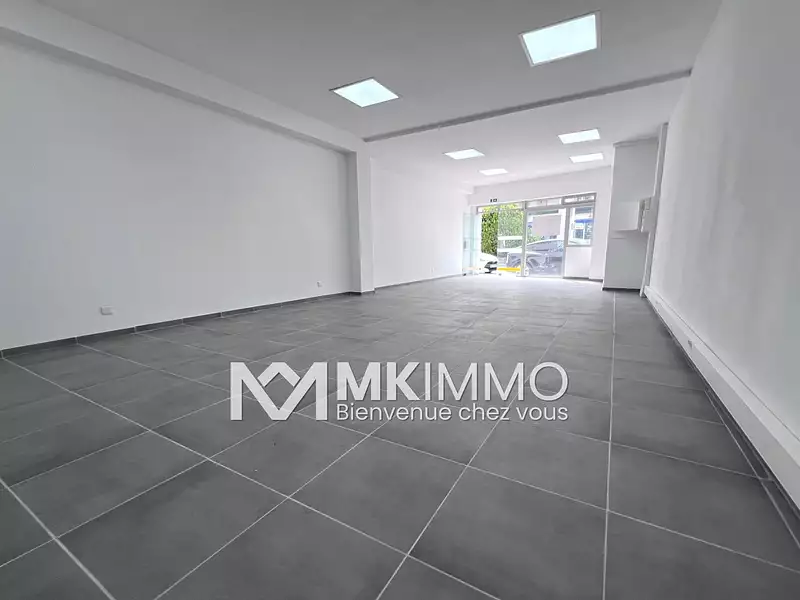 Divers, 60 m²
