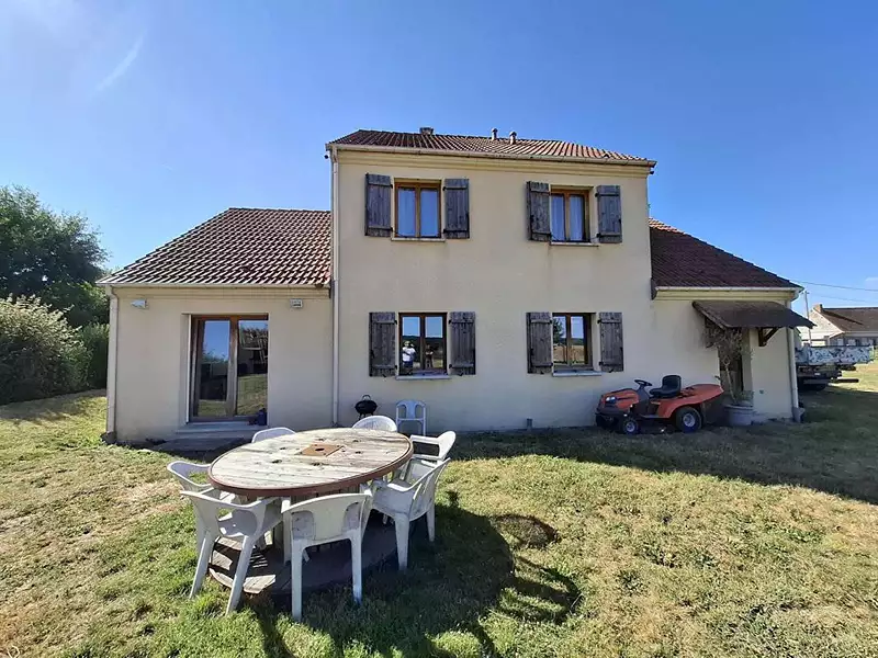 Maison, 137 m²