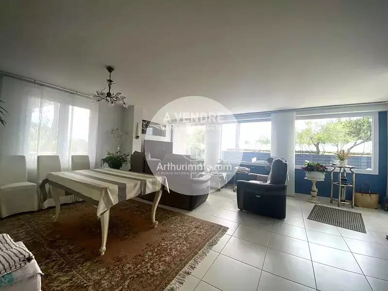 Maison, 121 m²