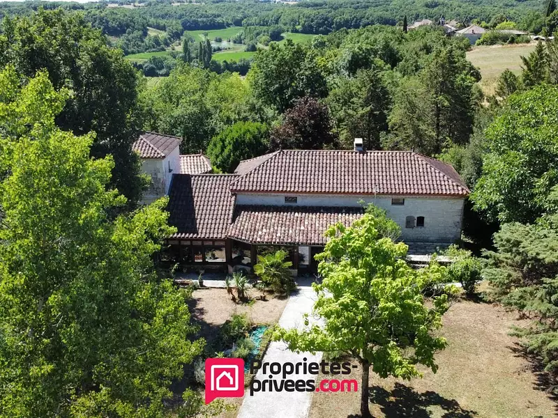 Maison, 420 m²
