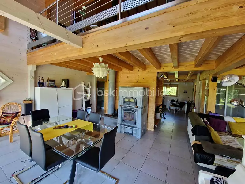 Maison, 218 m²