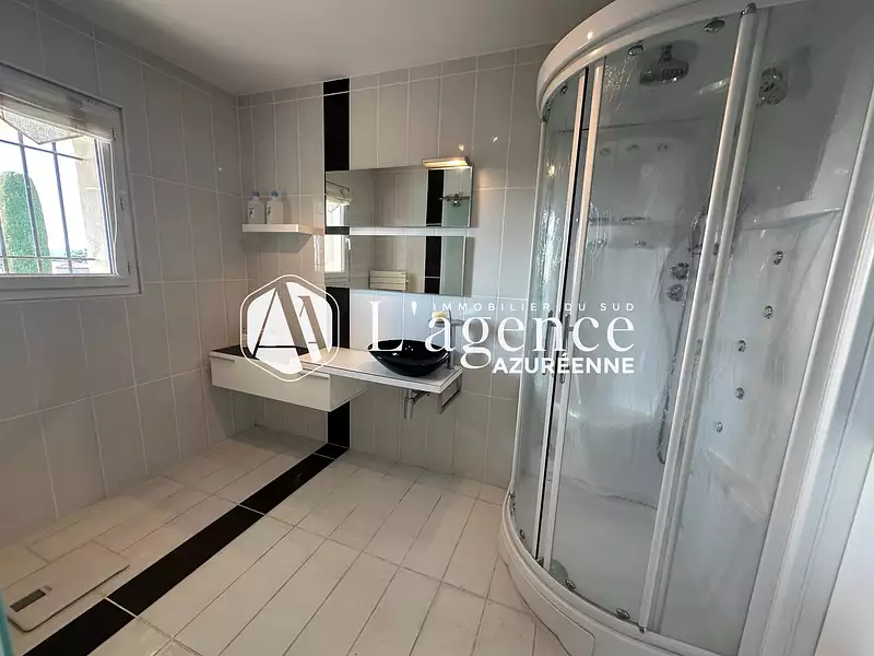 Maison, 238,48 m²
