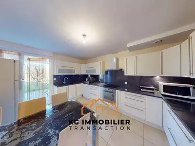 Maison, 210 m²