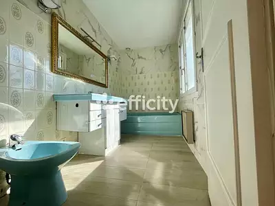 Maison, 228 m²