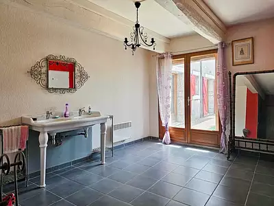 Maison, 453 m²