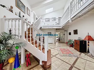 Maison, 325 m²