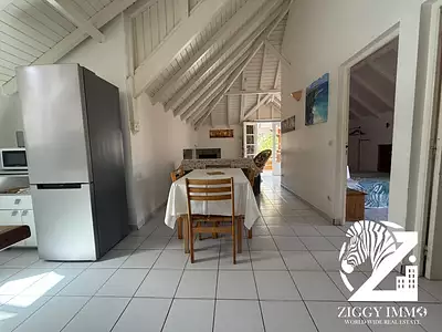 Maison, 225 m²