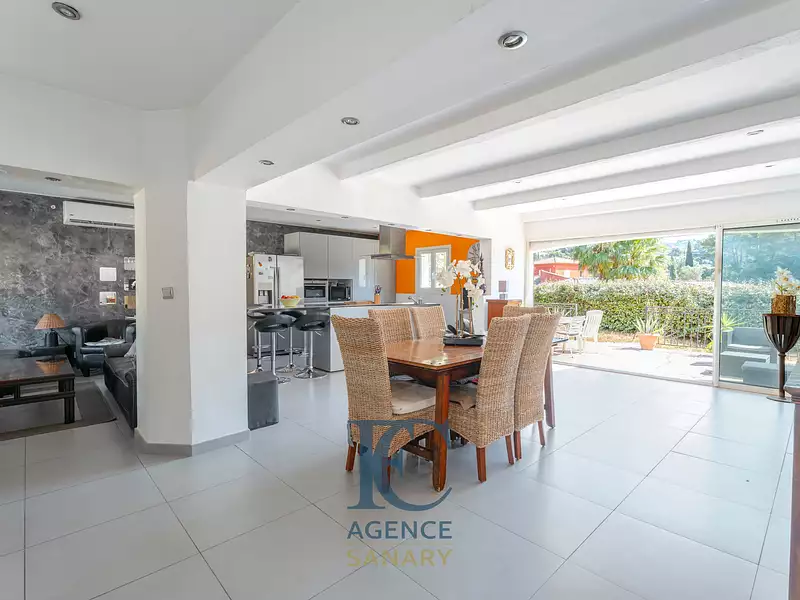 Maison, 160 m²