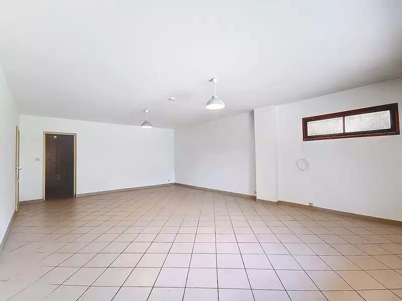 Maison, 180 m²