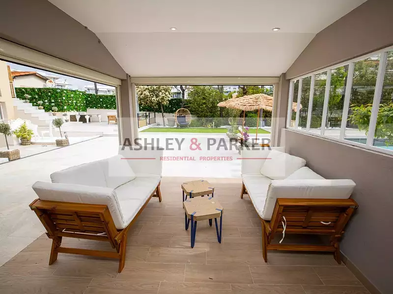 Maison, 400 m²