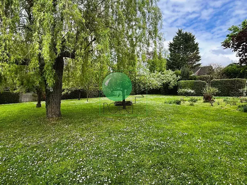 Terrain, 1 033 m²