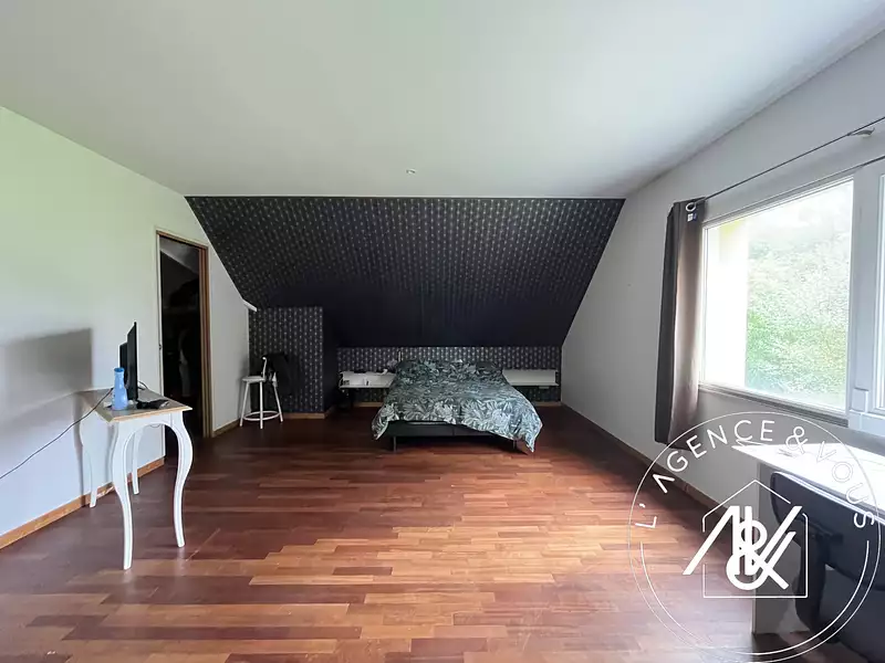 Maison, 252 m²