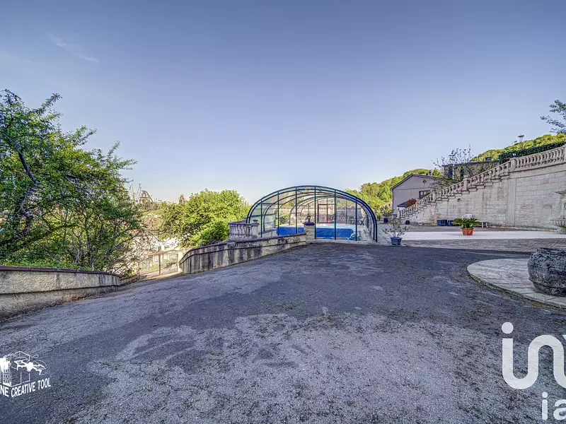 Maison, 251 m²