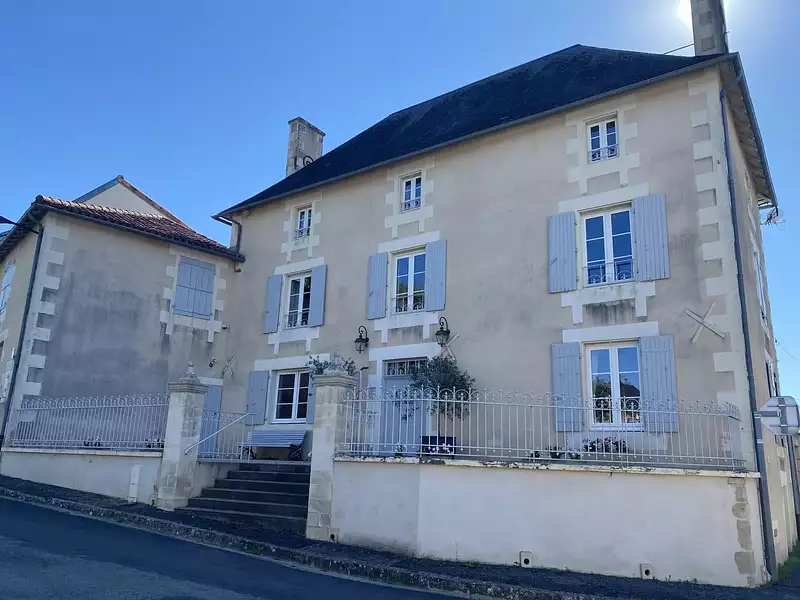Maison, 216 m²