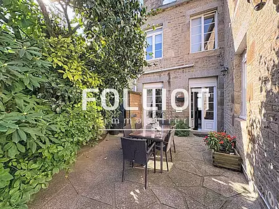 Maison, 166 m²