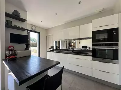 Maison, 253 m²