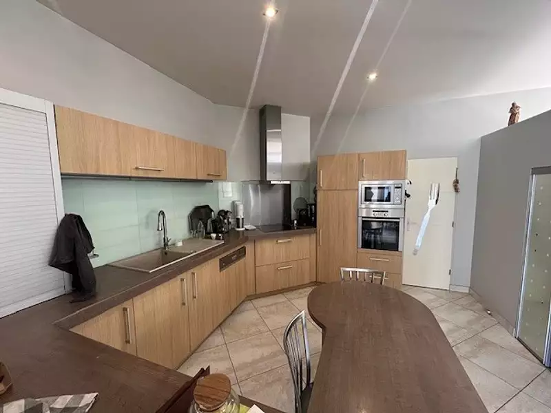Maison, 193 m²