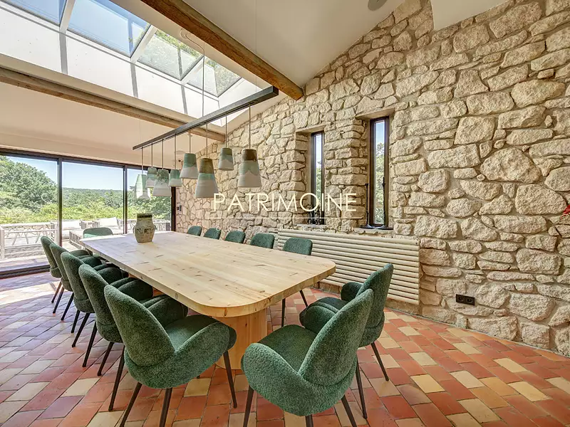 Maison, 700 m²