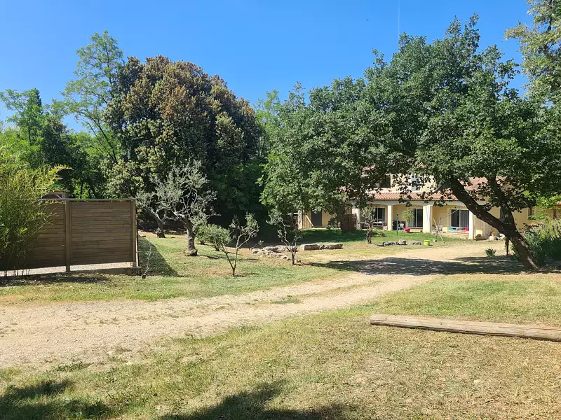 Divers, 258 m²