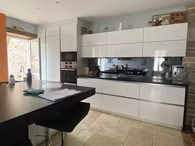 Maison, 161 m²