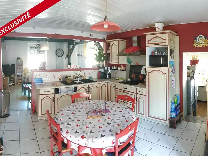 Maison, 224 m²
