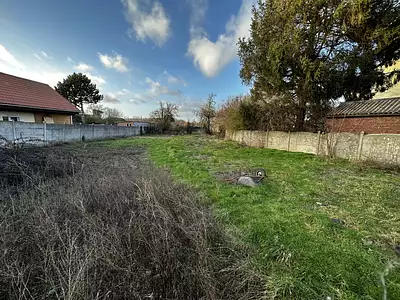 Terrain, 1 200 m²