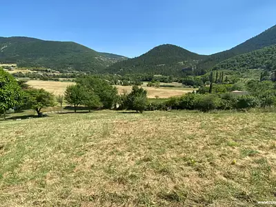 Terrain, 2 000 m²